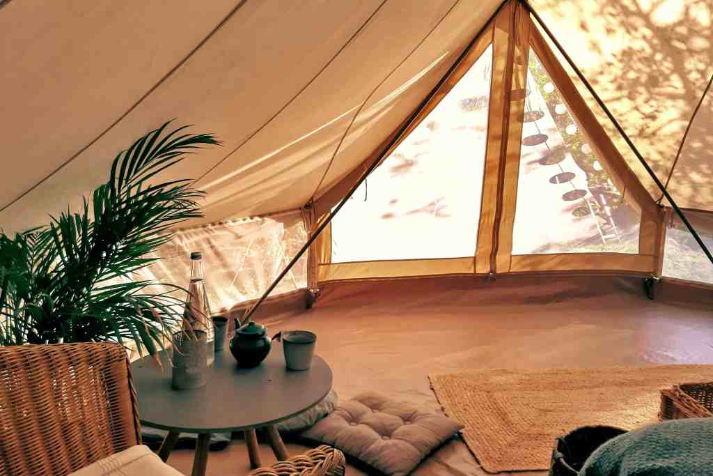 tvn style recommends hoopoe glamping montenegro | Skadar Lake
